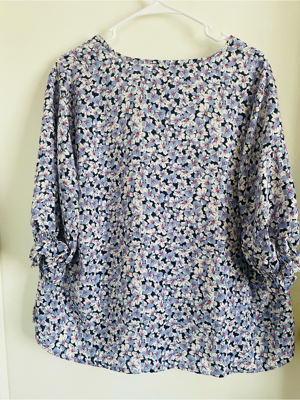 Well Worn Floral Puff-Sleeve Blouse in Navy, White & Pink - Picture 2 of 3